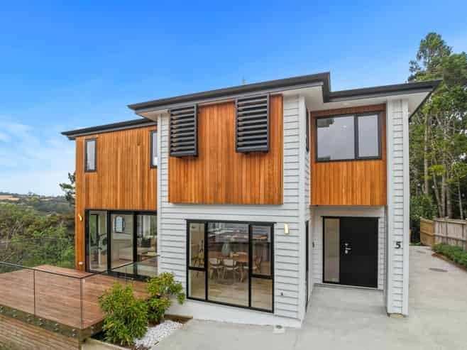 5 Highway View Lane, Schnapper Rock