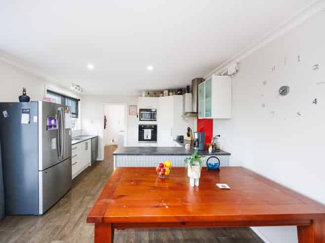 35 Stout Street, Shannon