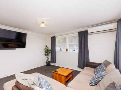 35 Stout Street, Shannon