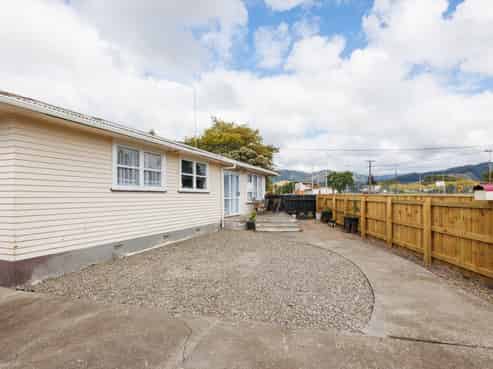 35 Stout Street, Shannon