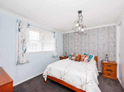 35 Stout Street, Shannon