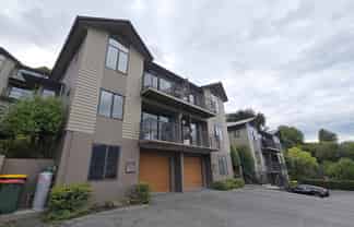 11/8 McKerrow Place, Fernhill/Sunshine Bay