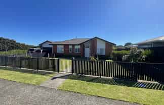 4 Joshua Place , Bell Block