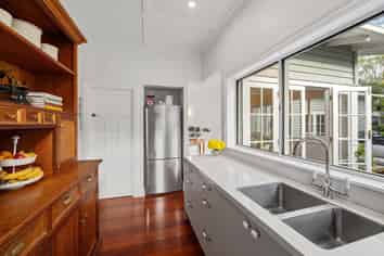 15 Duders Avenue, Devonport