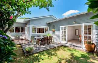 15 Duders Avenue, Devonport