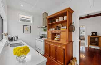 15 Duders Avenue, Devonport