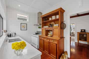 15 Duders Avenue, Devonport