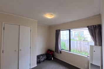 2/36 Stranolar Drive, Mount Roskill