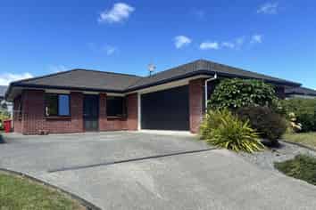 4 Diamond Grove, Brown Owl