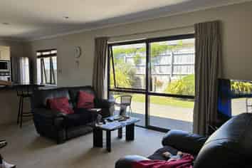 4 Diamond Grove, Brown Owl