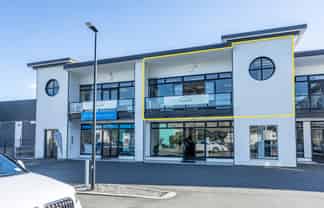 Inviting Level 1 Tenancy in Ferrymead's Heart