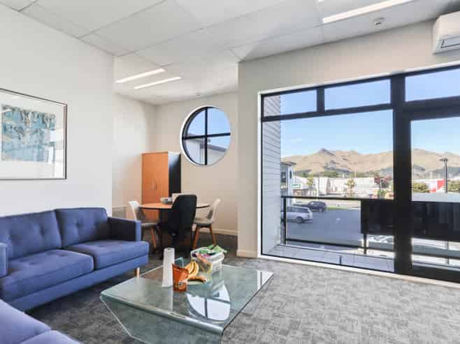 Inviting Level 1 Tenancy in Ferrymead's Heart