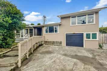 18 Slacks Road, Awapuni
