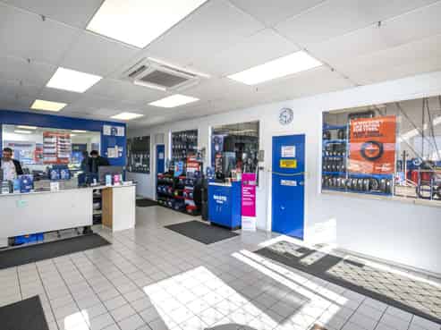 Strategic Manukau corner with future control