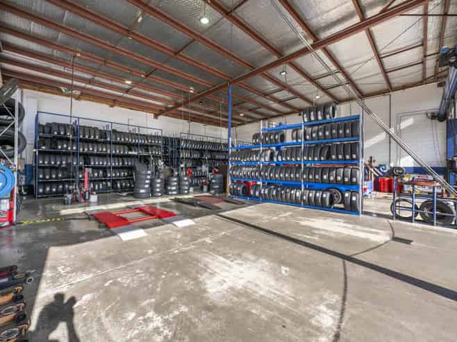 Strategic Manukau corner with future control