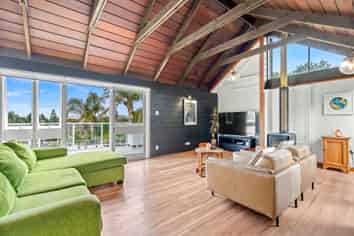 13 Sierra Avenue, Kamo