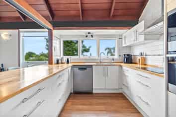 13 Sierra Avenue, Kamo