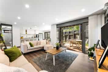 48A Peter Terrace, Castor Bay