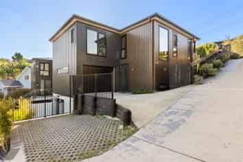 48A Peter Terrace, Castor Bay