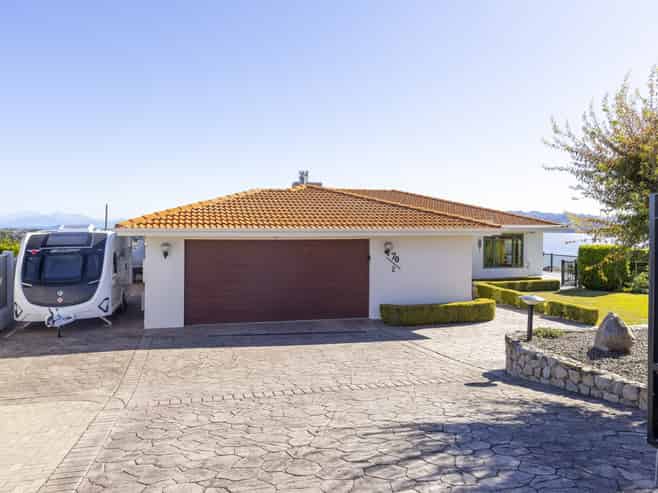 2/70 Harvey Street, Waipahihi