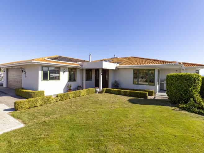 2/70 Harvey Street, Waipahihi