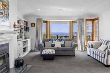 2/70 Harvey Street, Waipahihi