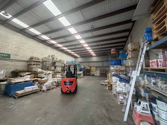 Industrial Unit near Sylvia Park!