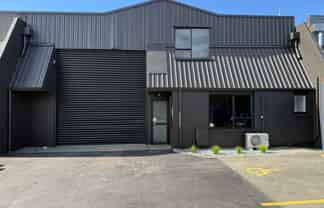 Sockburn Industrial - Move in now 