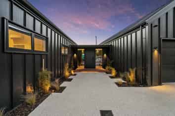 10 Taurus Lane , Jacks Point