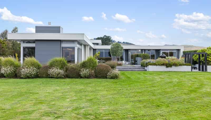 2 Aglaia Place, Cracroft