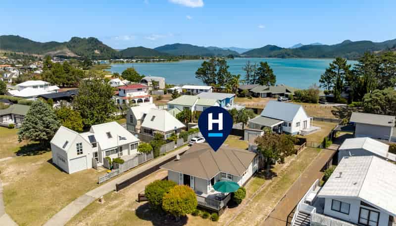 21 Given Grove, Pauanui