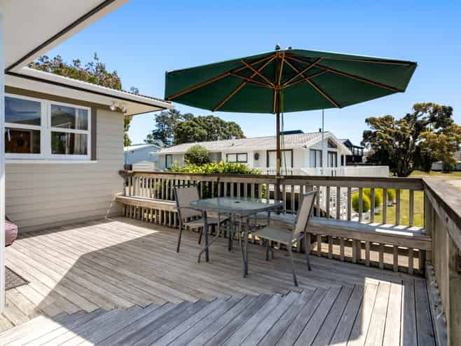 21 Given Grove, Pauanui