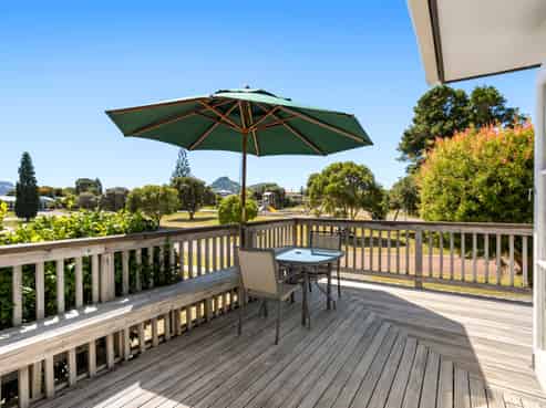 21 Given Grove, Pauanui