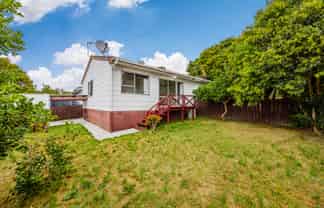 2/60 Moncrieff Avenue, Clendon Park