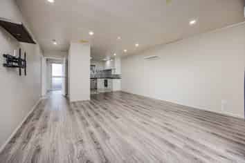 2/60 Moncrieff Avenue, Clendon Park