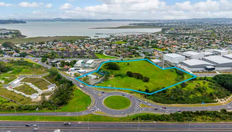 177 Brigham Creek Road, Hobsonville