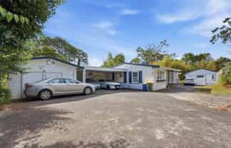 414 Don Buck Road, Massey