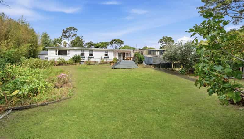 414 Don Buck Road, Massey