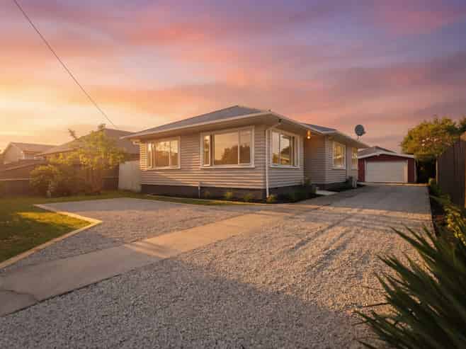 122 Springs Road, Hornby