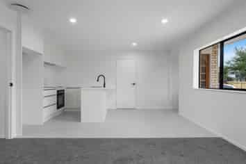 3/30 Trojan Crescent, New Lynn