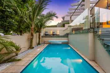 1A Whitby Crescent, Mairangi Bay