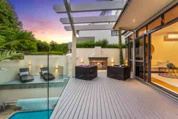 1A Whitby Crescent, Mairangi Bay