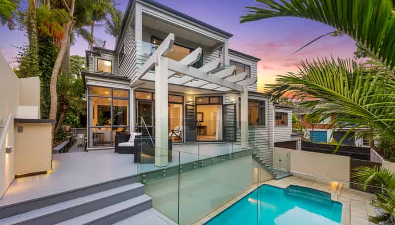 1A Whitby Crescent, Mairangi Bay