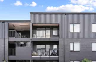 206/28C Eileen Newey Place, Henderson