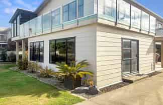 11 Hartley street , Foxton Beach