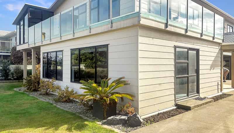 11 Hartley street , Foxton Beach