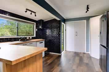 6 Cemetery Road, Waiuku