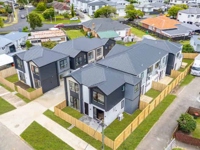 2/8 Gordon Road, Papatoetoe