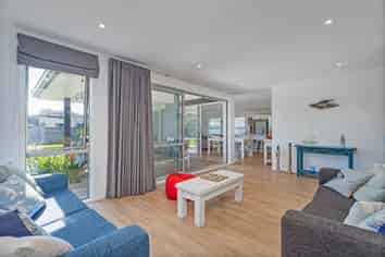 44 Longreach Drive, Cooks Beach