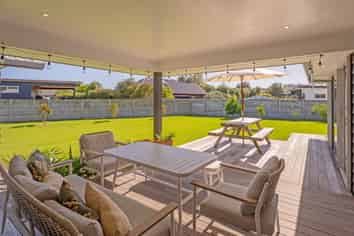 44 Longreach Drive, Cooks Beach
